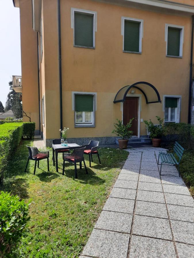 Appartamento GIOIOSA 2 con giardino e vista Lago Maggiore Belgirate Esterno foto