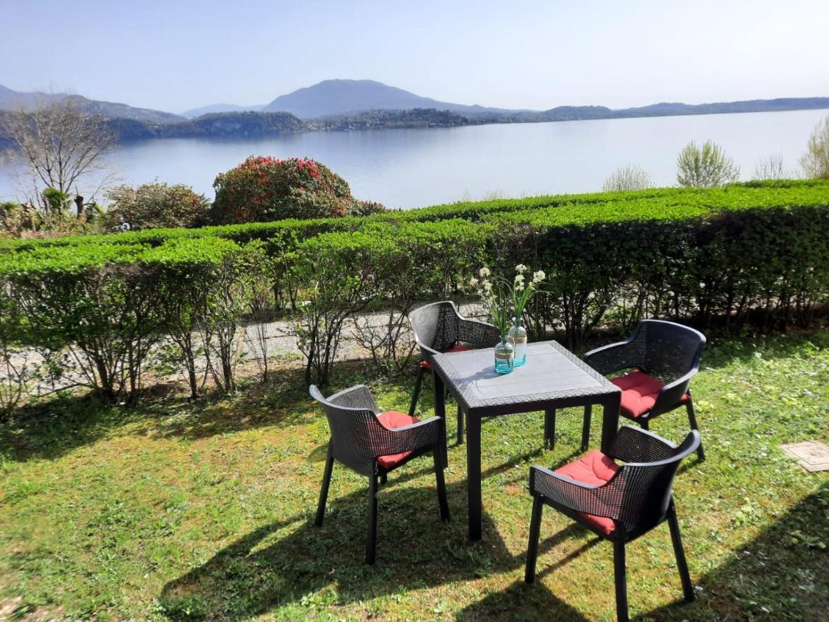 Appartamento GIOIOSA 2 con giardino e vista Lago Maggiore Belgirate Esterno foto