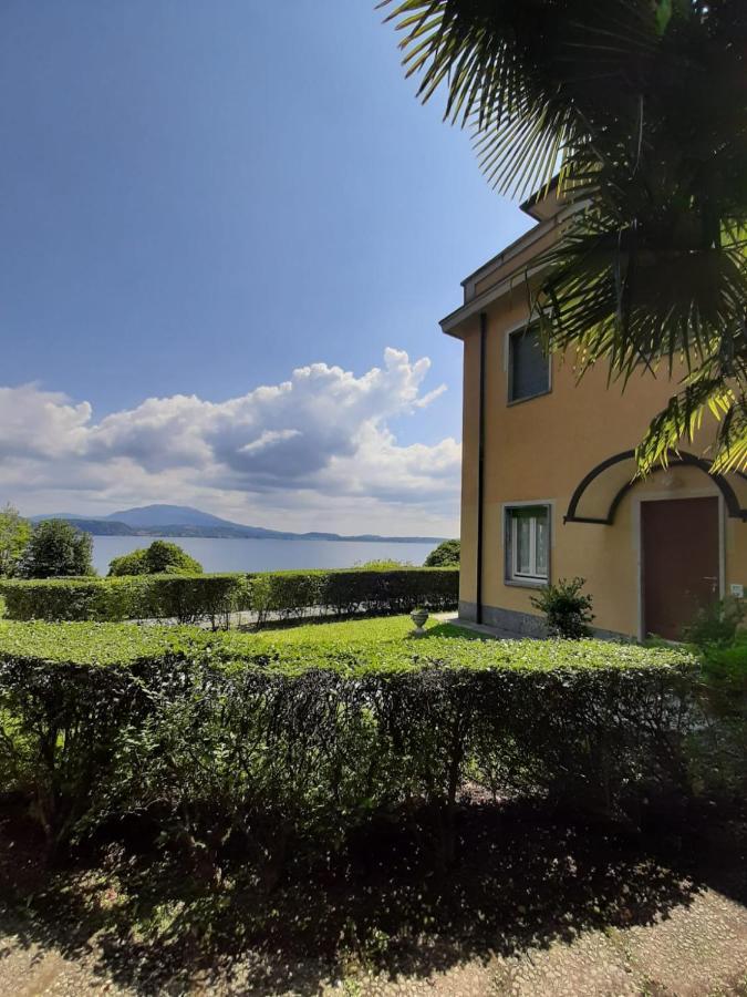 Appartamento GIOIOSA 2 con giardino e vista Lago Maggiore Belgirate Esterno foto
