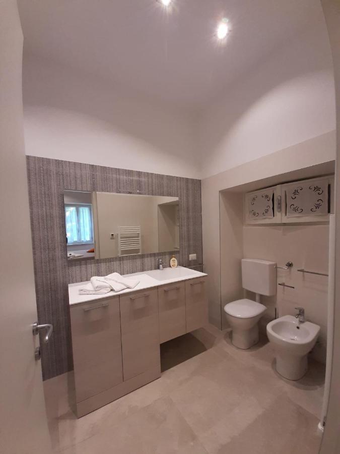 Appartamento GIOIOSA 2 con giardino e vista Lago Maggiore Belgirate Esterno foto