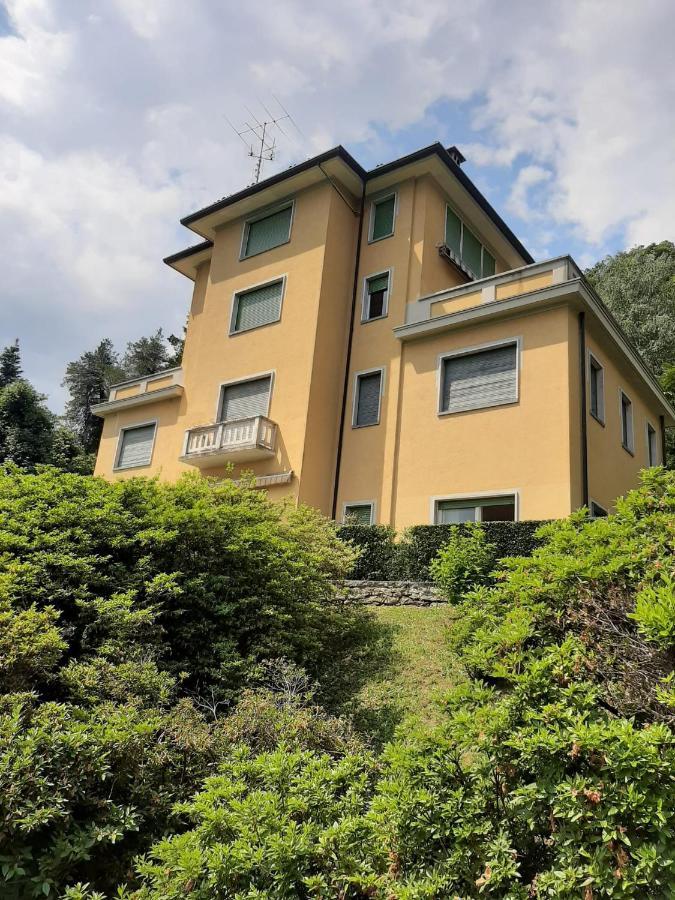 Appartamento GIOIOSA 2 con giardino e vista Lago Maggiore Belgirate Esterno foto